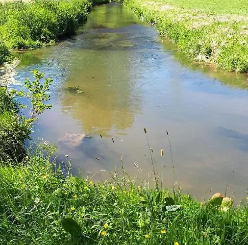 Les Chants Du Crepuscule